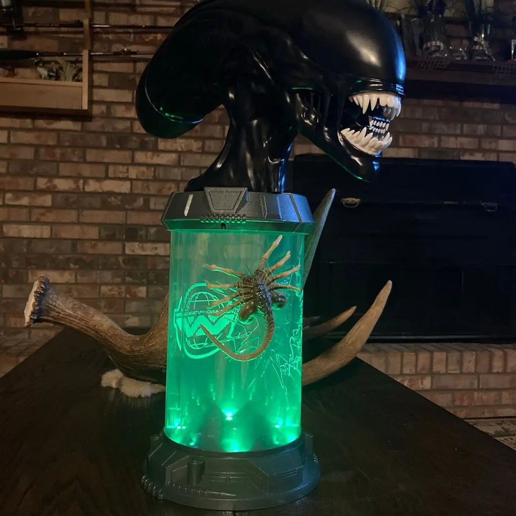 Xenomorph Abyss Tank – Alien Romulus Aquarium
