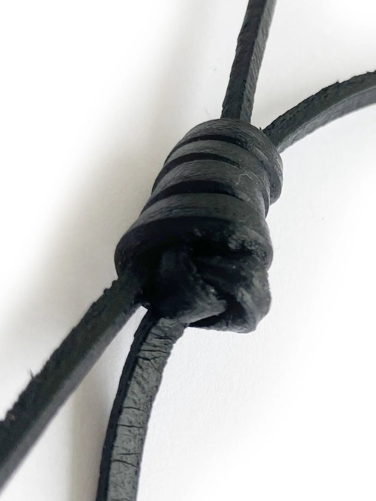 OXNOX Lederhalsband CRUISING 1 m - noodosz - Oxnox - Uhren & Schmuck:Herrenschmuck:Armbänder OXNOX Lederhalsband CRUISING 1 m Oxnox Uhren & Schmuck:Herrenschmuck:Armbänder nudosz.myshopify.com