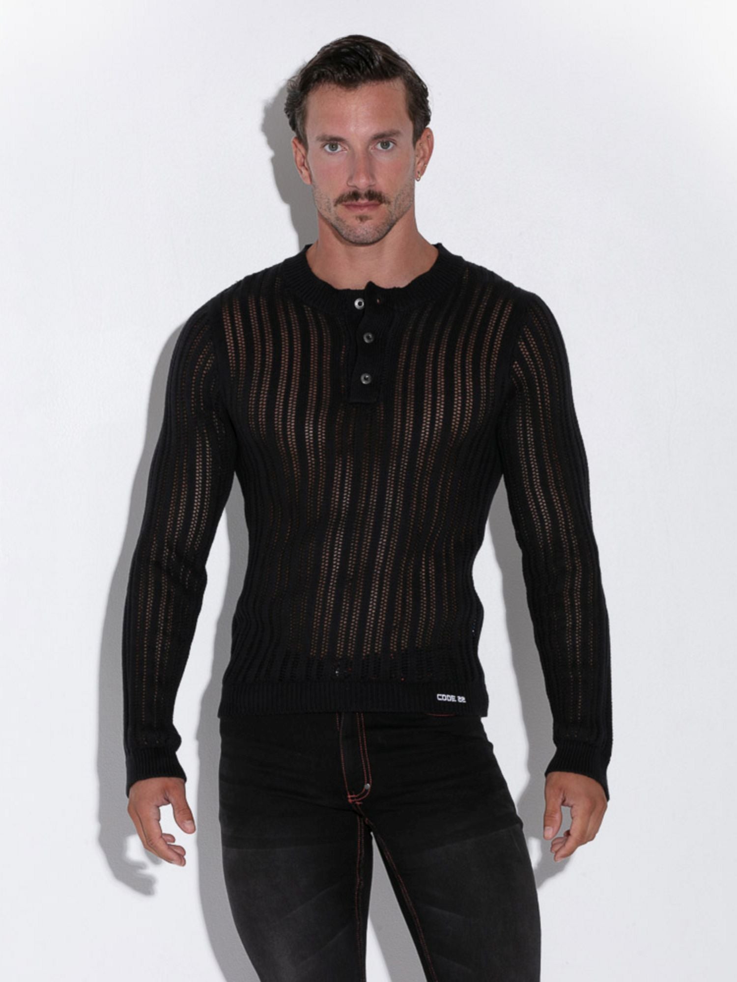 CODE 22 KNITTED HENLEY - 7005 Strick Langarm T-Shirt Black Code 22 Kleidung & Accessoires:Herren:Herrenmode:Shirts & Hemden:Freizeithemden & Shirts nudosz.myshopify.com