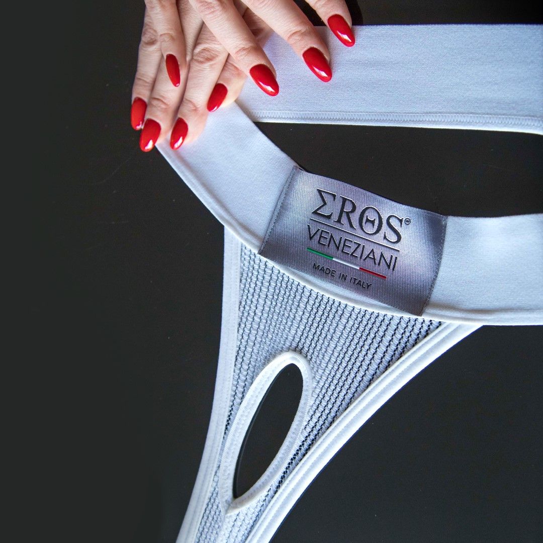 EROS VENEZIANI 7207 String Ouvert (mit Frontöffnung)