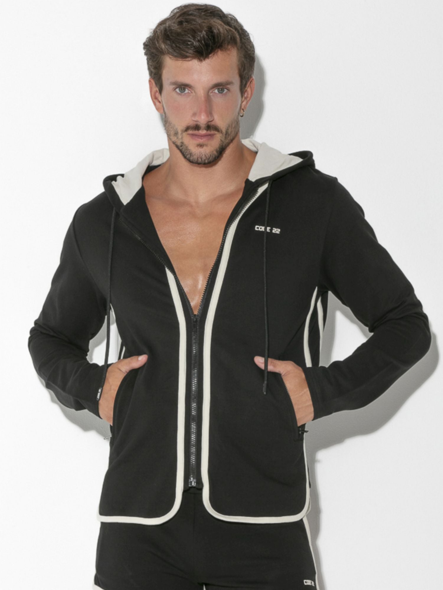 CODE 22 FOCUS HOODY 9915 - Kapuzenpulli - noodosz CODE 22 FOCUS HOODY 9815 - Kapuzenpulli Code 22 Kleidung & Accessoires:Herren:Herrenmode:Fitnessmode:Sport-Kapuzenpullover & -Sweatshirts nudosz.myshopify.com