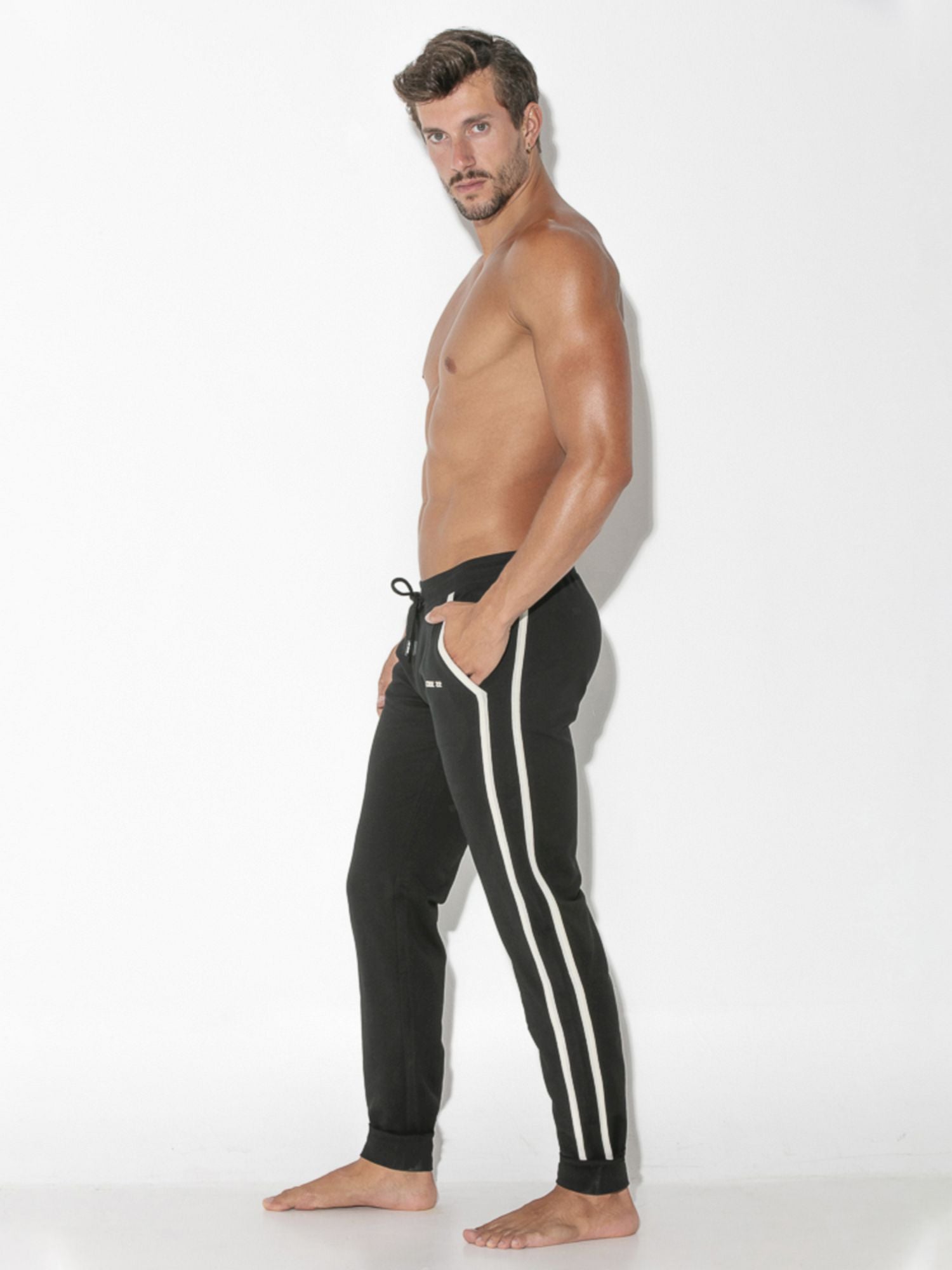 CODE 22 FOCUS - Sporthose 9816, Jogginghose - noodosz CODE 22 FOCUS - Sporthose 9816, Jogginghose Code 22 Kleidung & Accessoires:Herren:Herrenmode:Fitnessmode:Lange Sporthosen nudosz.myshopify.com